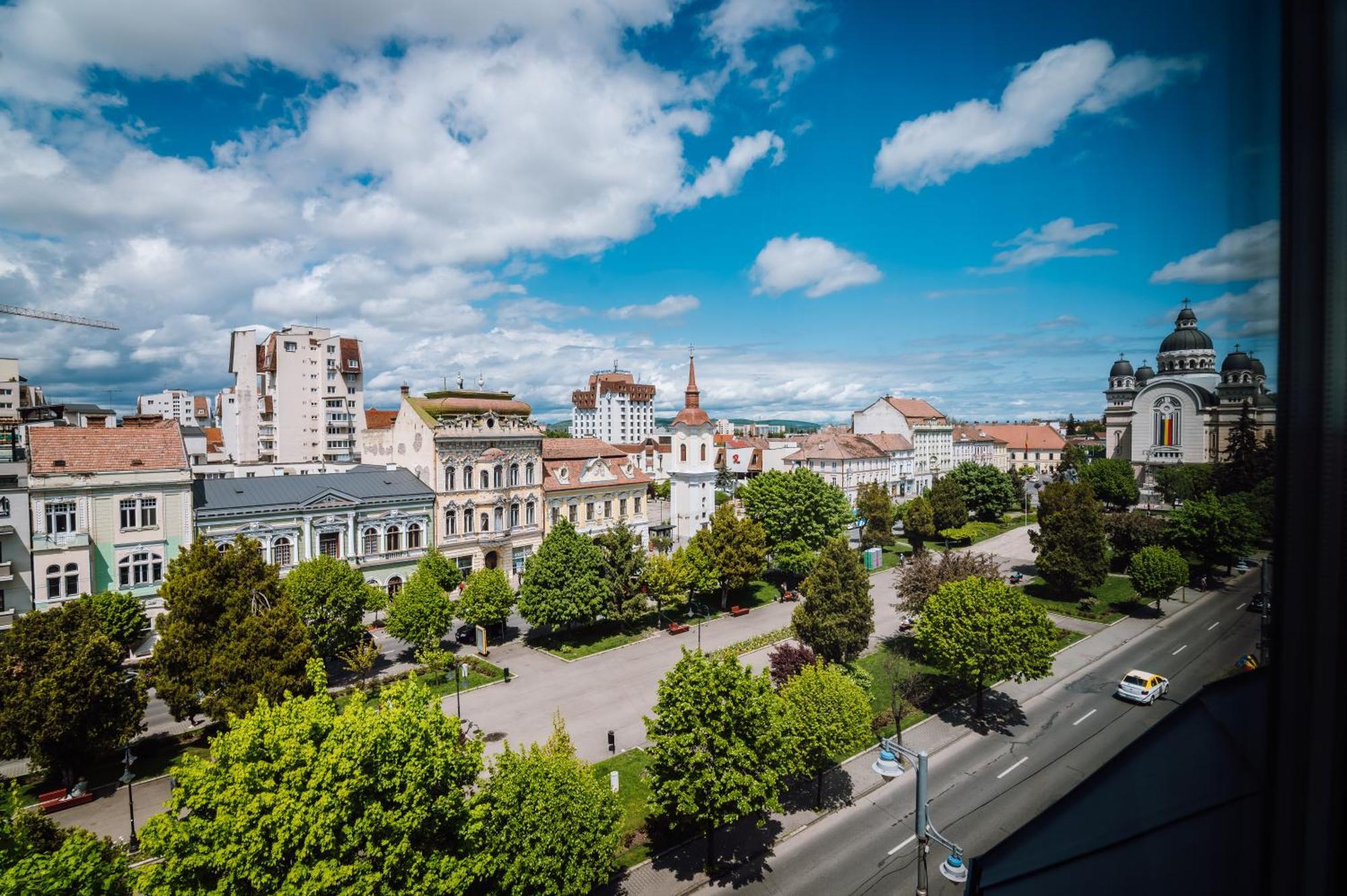 Plaza V Executive Hotel Targu Mures Exterior photo