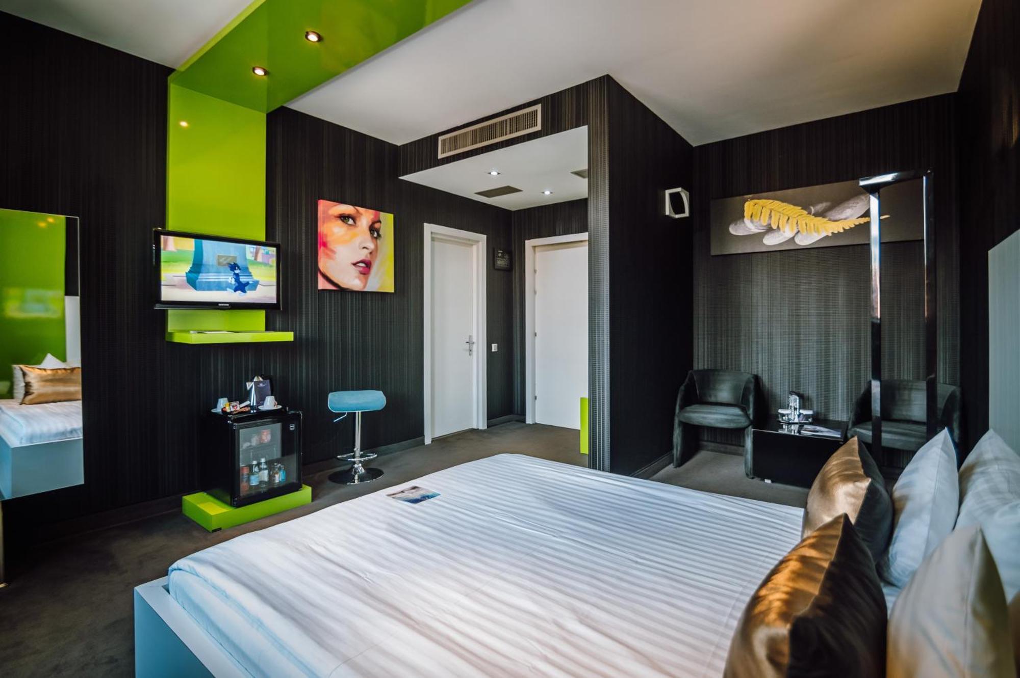 Plaza V Executive Hotel Targu Mures Exterior photo