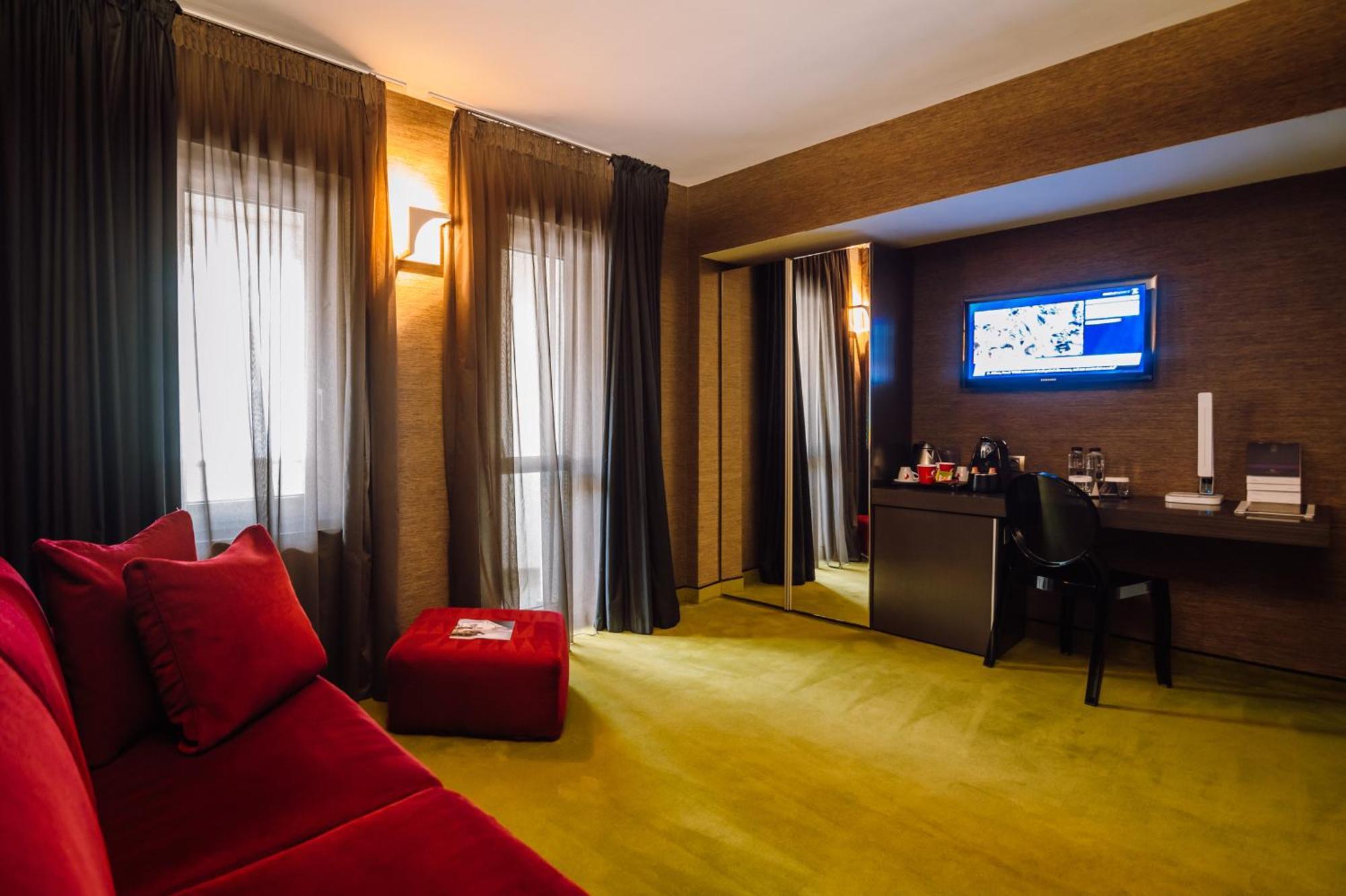 Plaza V Executive Hotel Targu Mures Exterior photo